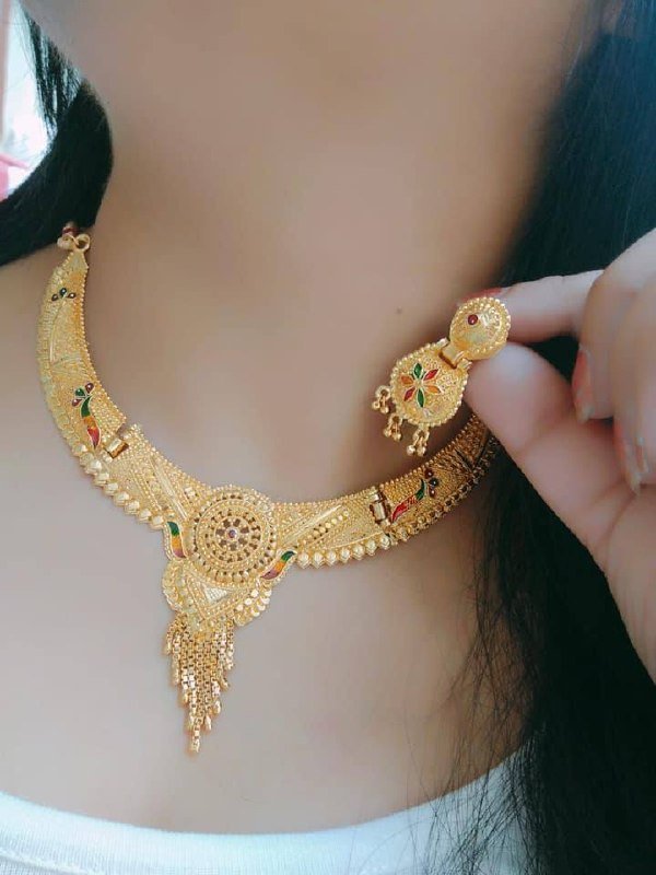 Shraddha Necklace