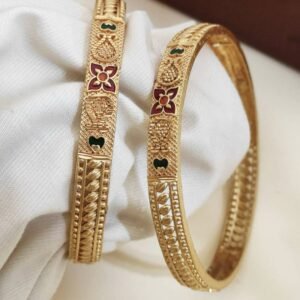 Gold bangales