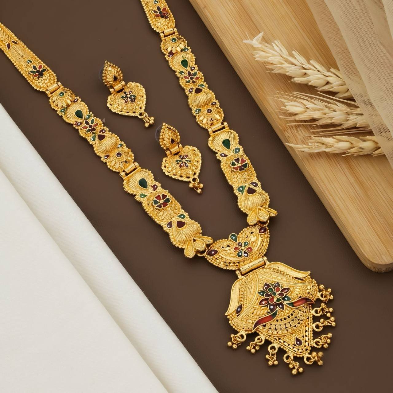 Shraddha Necklace