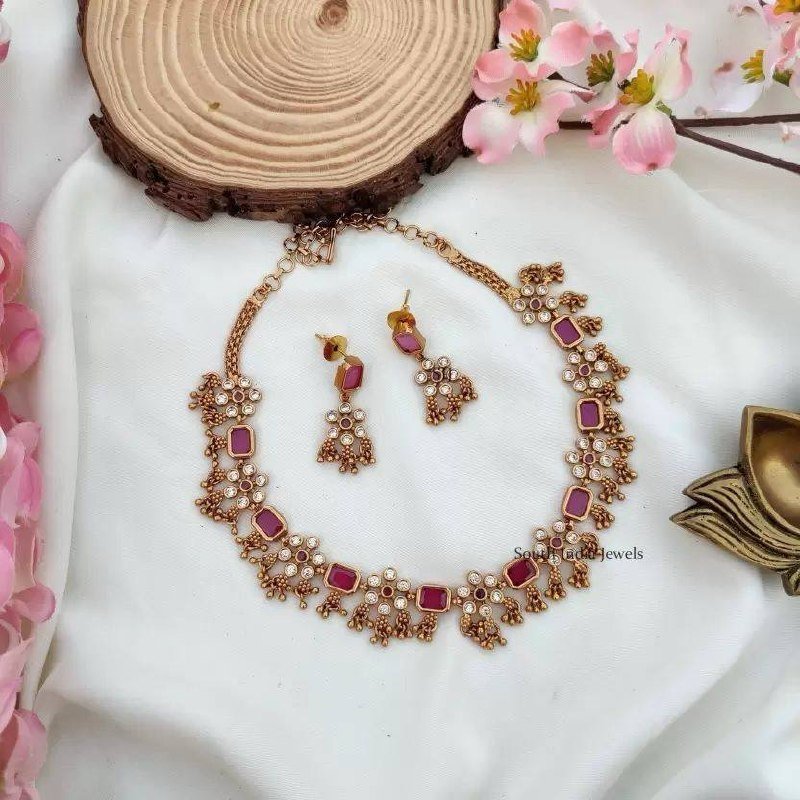 Shraddha Necklace